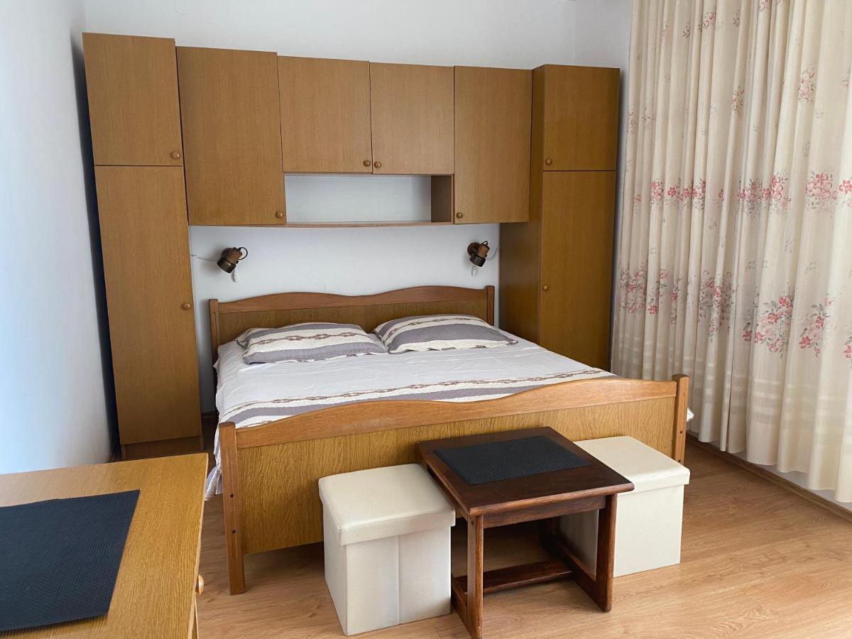 Apartments Marija Лопар Екстериор снимка